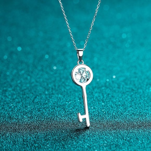 Certified 1ct. t.w. Diamond Moissanite Key Necklace NEW - Picture 4 of 7